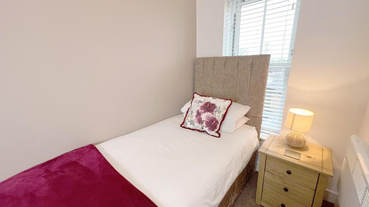 Friars House, Stafford By Bell Apartments Bagian luar foto