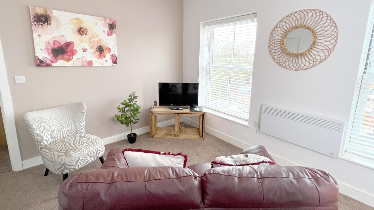 Friars House, Stafford By Bell Apartments Bagian luar foto