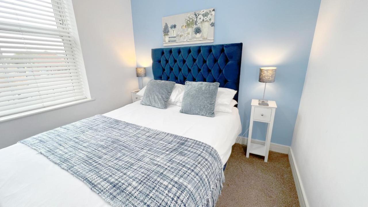 Friars House, Stafford By Bell Apartments Bagian luar foto