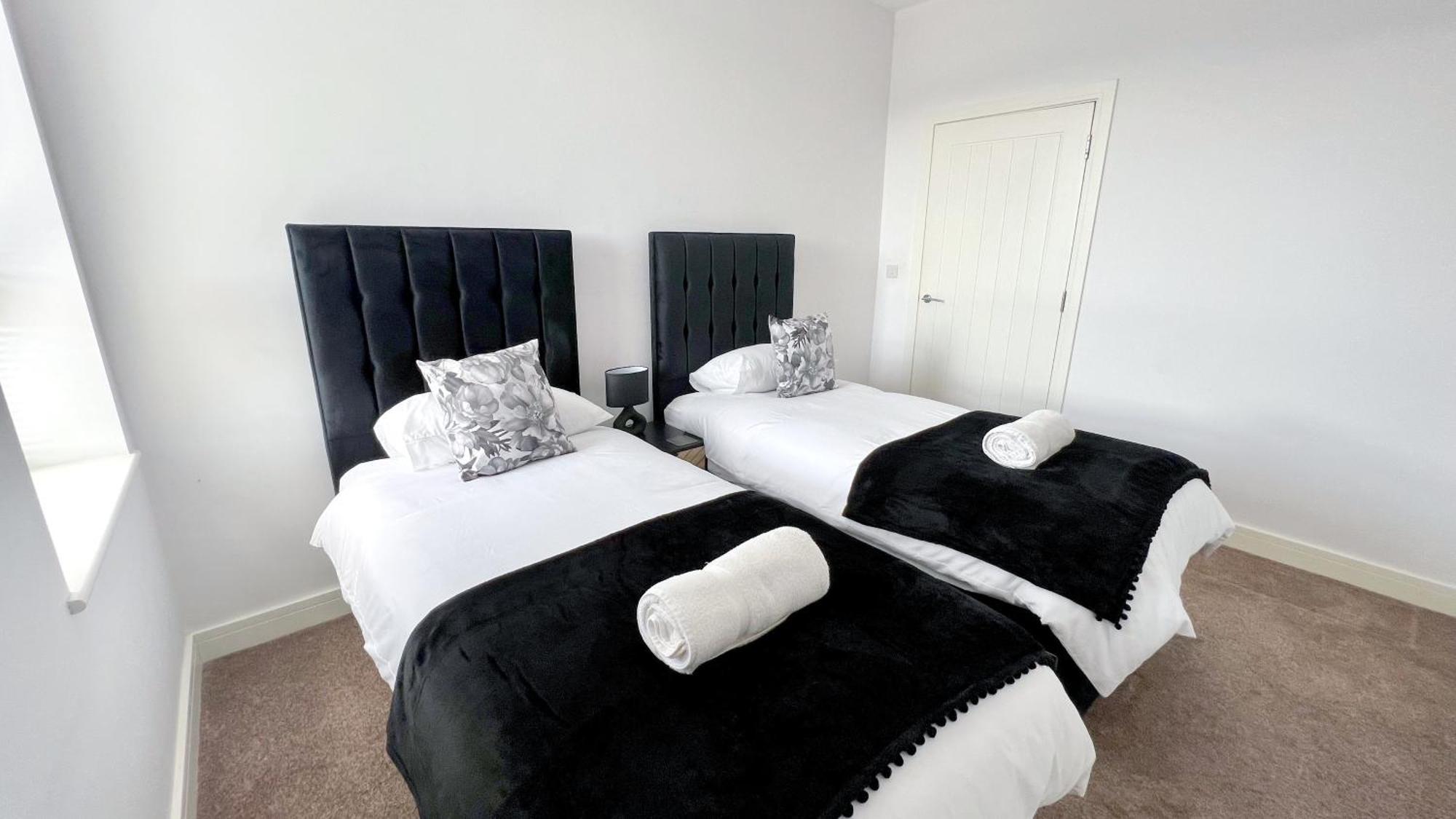 Friars House, Stafford By Bell Apartments Bagian luar foto