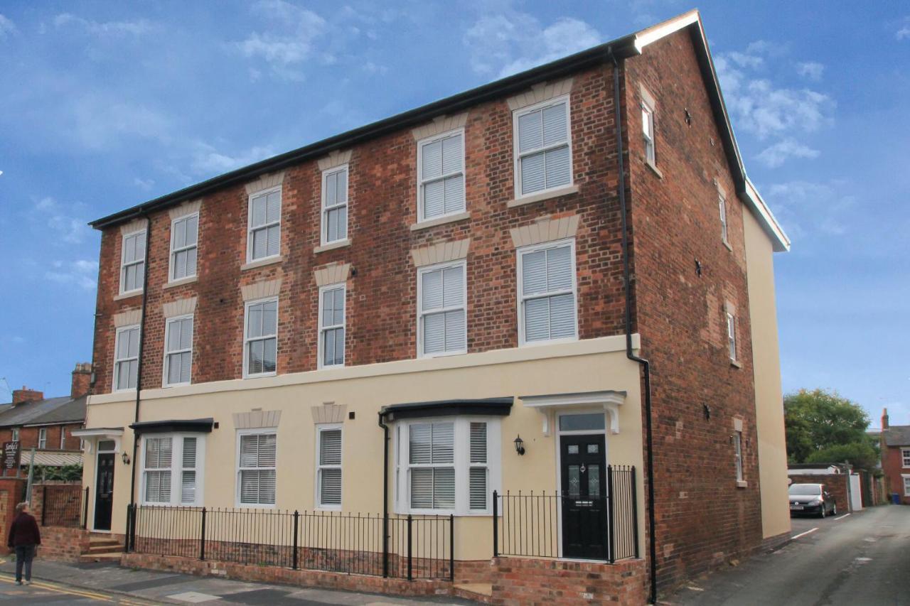 Friars House, Stafford By Bell Apartments Bagian luar foto